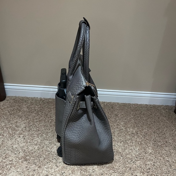 KC JAGGER Luxury Travel Gray Rolling Croc-Embossed Texture PU Leather Bag Carry - Picture 3 of 14